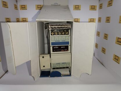 TSXDEF812 Vue de face avec carton d'origine